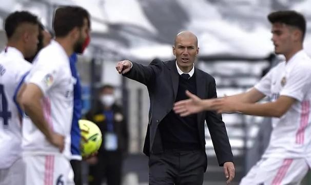 MK体育下载-齐达内：是走是留还没定 赛季后我会和俱乐部谈话