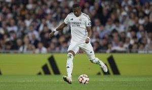 皇马队内第二！32岁阿拉巴年薪2250万欧，ACL重伤后难返巅峰