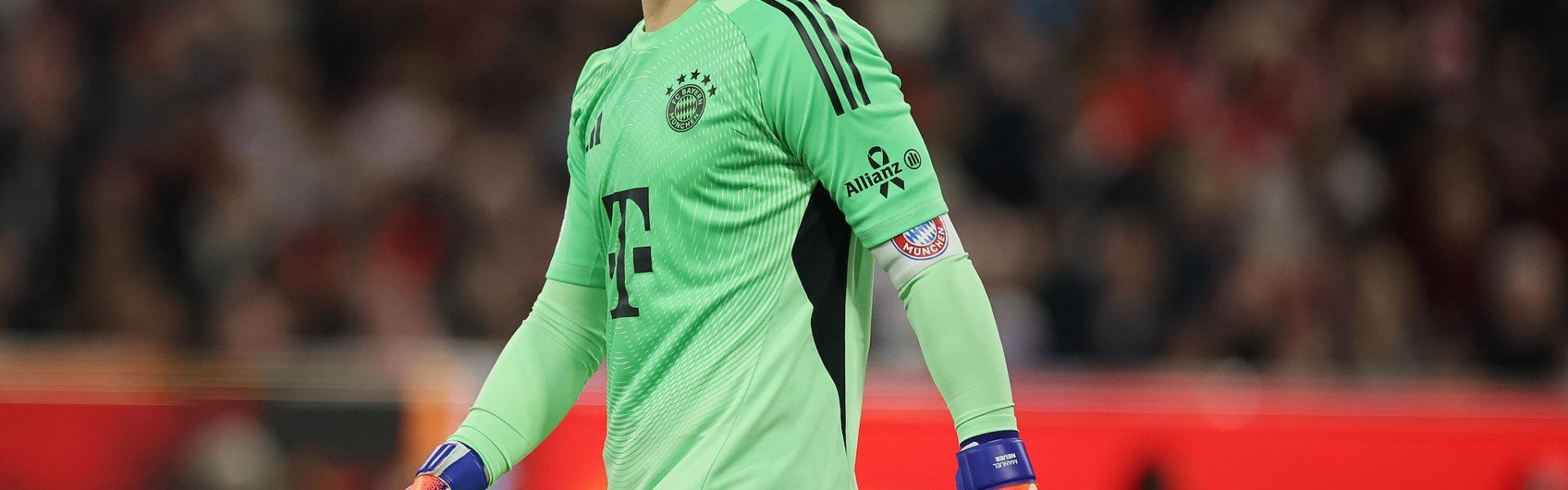 MK体育-诺伊尔在拜仁即将离队？“好过领施舍”