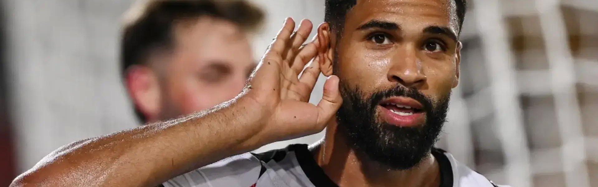 MK体育APP-罗马诺：截至目前曼联没接触奇克，维拉正在尝试引入他