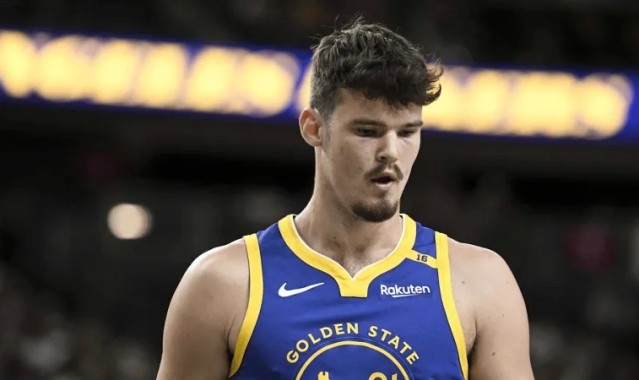 MK体育下载-波斯特全场出战11分钟9中2，三分6中1得到5分2板